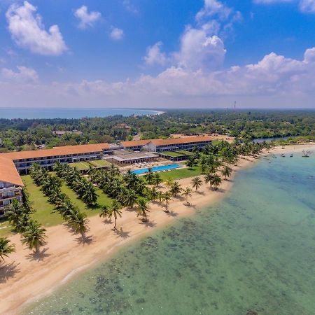 Amaya Beach Passikudah Exterior photo